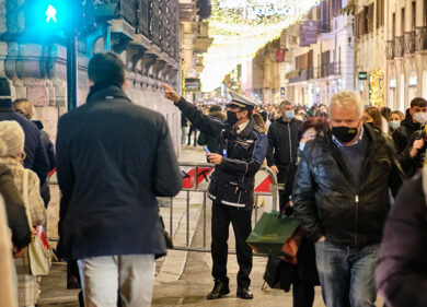 Natale, visite ad amici e parenti sì.Rientro alle 22 a casa o si dorme da loro