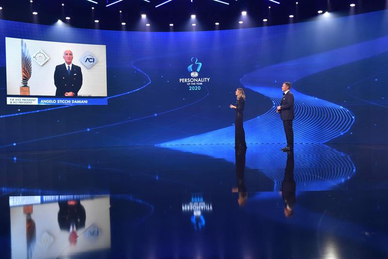 ACI premia il Campione di Formula 1 Hamilton ACI premia il Campione di Formula 1 Hamilton