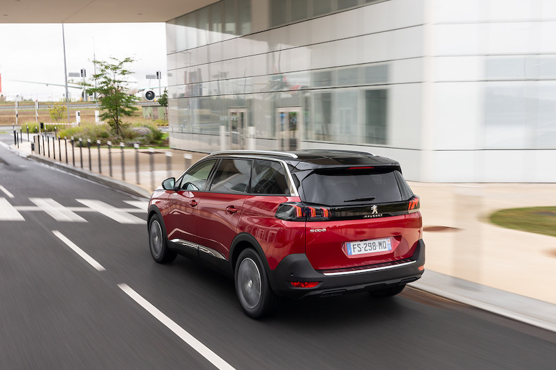 Nuovo design, tanta tecnologia e comfort per Peugeot 3008 e 5008 Nuovo design, tanta tecnologia e comfort per Peugeot 3008 e 5008