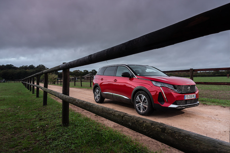 Nuovo design, tanta tecnologia e comfort per Peugeot 3008 e 5008 Nuovo design, tanta tecnologia e comfort per Peugeot 3008 e 5008