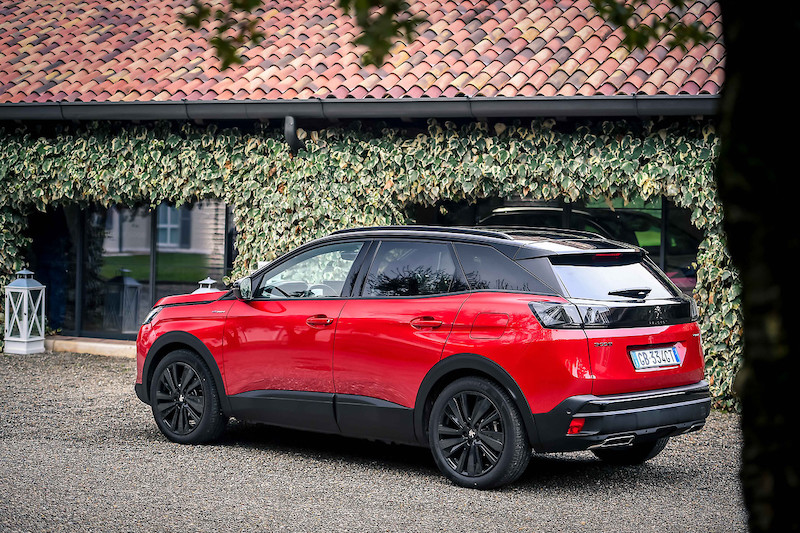 Nuovo design, tanta tecnologia e comfort per Peugeot 3008 e 5008 Nuovo design, tanta tecnologia e comfort per Peugeot 3008 e 5008