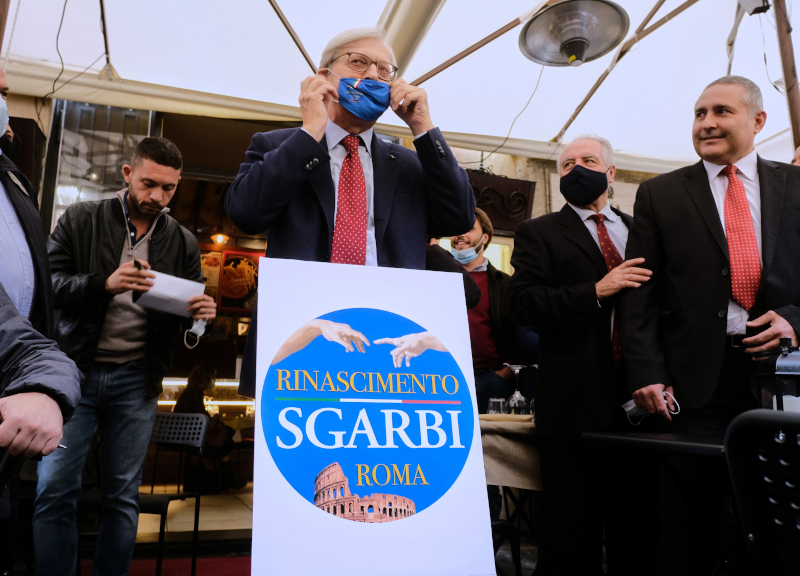 Vittorio Sgarbi sindaco di Roma: “I want you”. Posti liberi nella sua lista