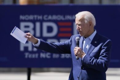 Biden nomina ministro Istruzione Miguel Cardona, ex insegnante