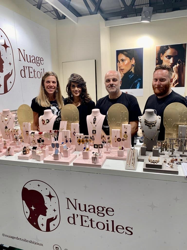 Fashion, le aziende del bijoux contro la crisi Fashion, le aziende del bijoux contro la crisi