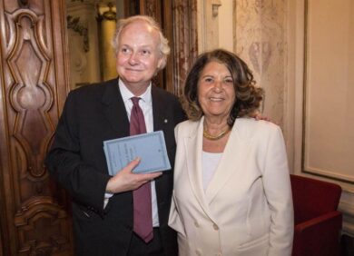 Stefano Lucchini di Intesa Sanpaolo vince la prima edizione del Premio Ferpi