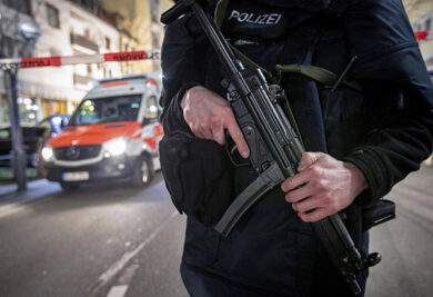 Germania, sparatoria a Berlino: tre feriti gravi