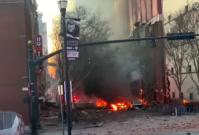 Nashville, un countdown registrato ha annunciato l’esplosione