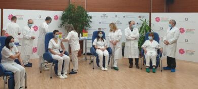 Vaccine Day: sono cominciate con gli infermieri le vaccinazioni anti-Covid 19