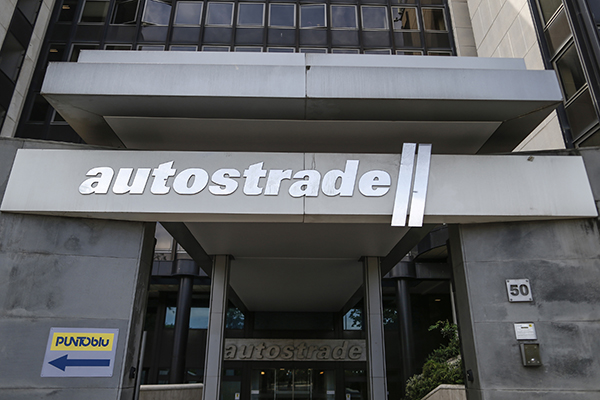 Aspi, Atlantia respinge l’offerta di Cdp-fondi: inferiore ad attese del Cda Aspi, Atlantia respinge l’offerta di Cdp-fondi: inferiore ad attese del Cda