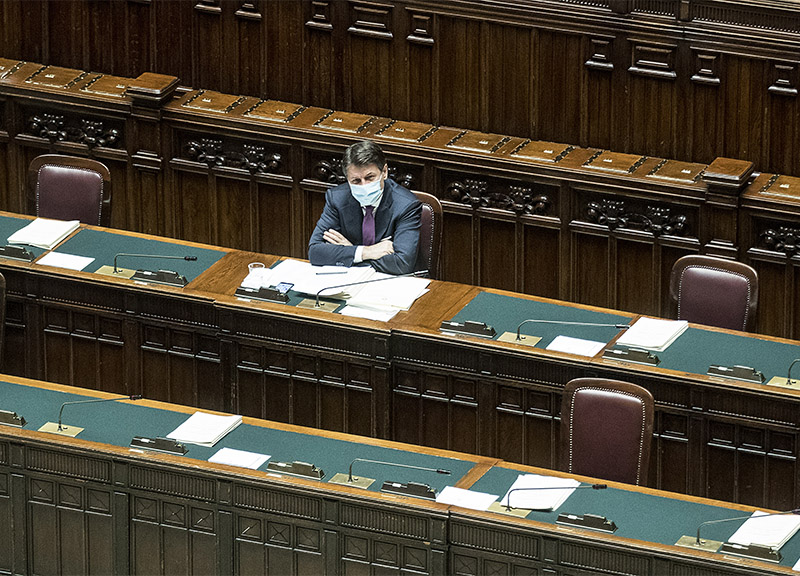 Governo, 2020 a colpi di decreti: boom di voti di fiducia in parlamento Governo, 2020 a colpi di decreti: boom di voti di fiducia in parlamento