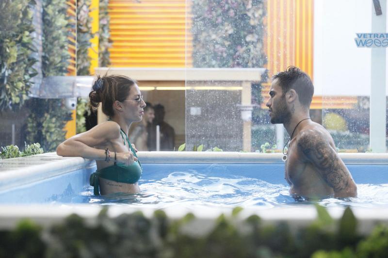 GF VIP NEWS, Andrea Zenga e Dayane Mello bacio. Lui: ‘Tanta roba, ma…’ GF VIP NEWS, Andrea Zenga e Dayane Mello bacio. Lui: ‘Tanta roba, ma…’