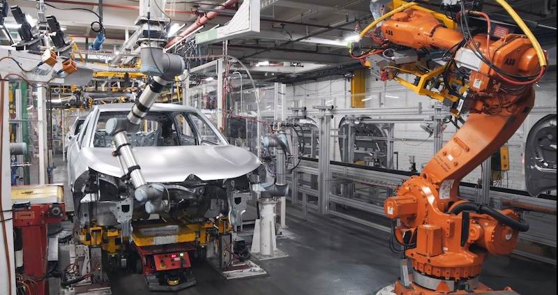 Nuova Citroën C4 e Nuova Citroën ë-C4 – 100% ëlectric si producono in Spagna Nuova Citroën C4 e Nuova Citroën ë-C4 – 100% ëlectric si producono in Spagna