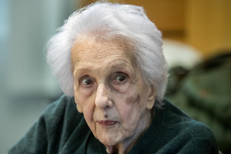 Maledetto 2020: da Pansa a Gigi Proietti. Tutte le vittime dell’anno del virus Maledetto 2020: da Pansa a Gigi Proietti. Tutte le vittime dell’anno del virus