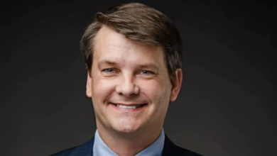 Usa, muore il primo deputato per Covid: aveva 41 anni, era stato appena eletto