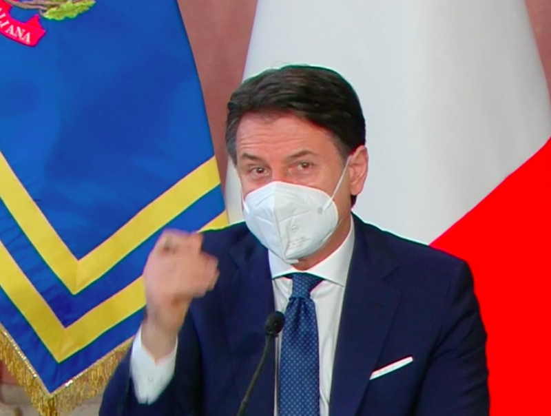 Conte non molla la Cyber Security e sfida Renzi: rispunta nel Recovery Plan Conte non molla la Cyber Security e sfida Renzi: rispunta nel Recovery Plan