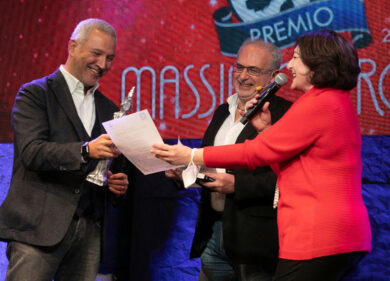 Al romanzo “Dieci piccoli napoletani” di Antonio Vastarelli il Premio Troisi