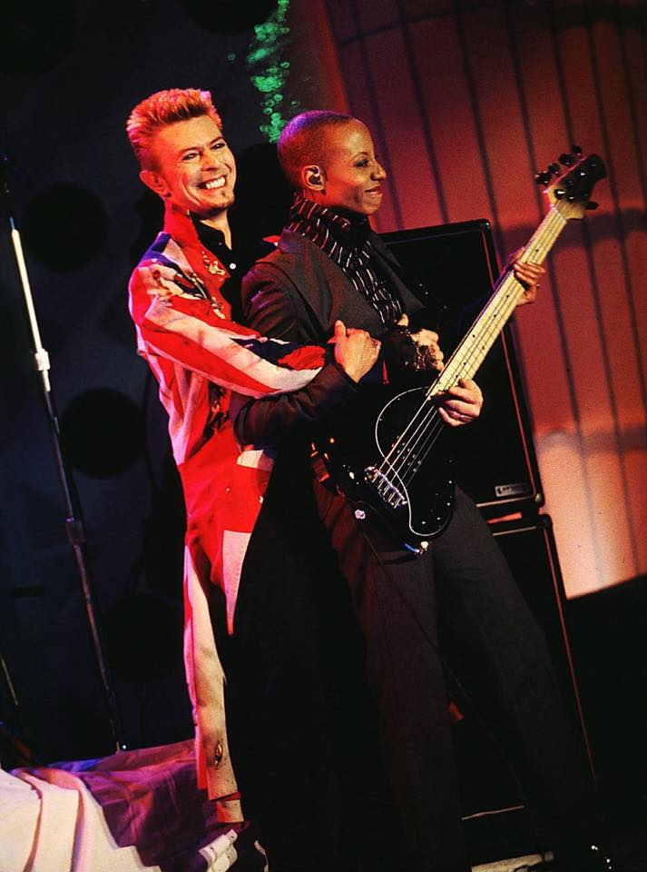 Le stelle del rock insieme in un concerto (in streaming) per David Bowie Le stelle del rock insieme in un concerto (in streaming) per David Bowie