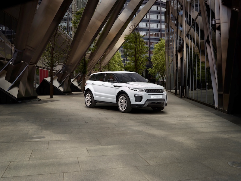 Jaguar Land Rover Italia presenta Approved, il programma di usato certificato Jaguar Land Rover Italia presenta Approved, il programma di usato certificato