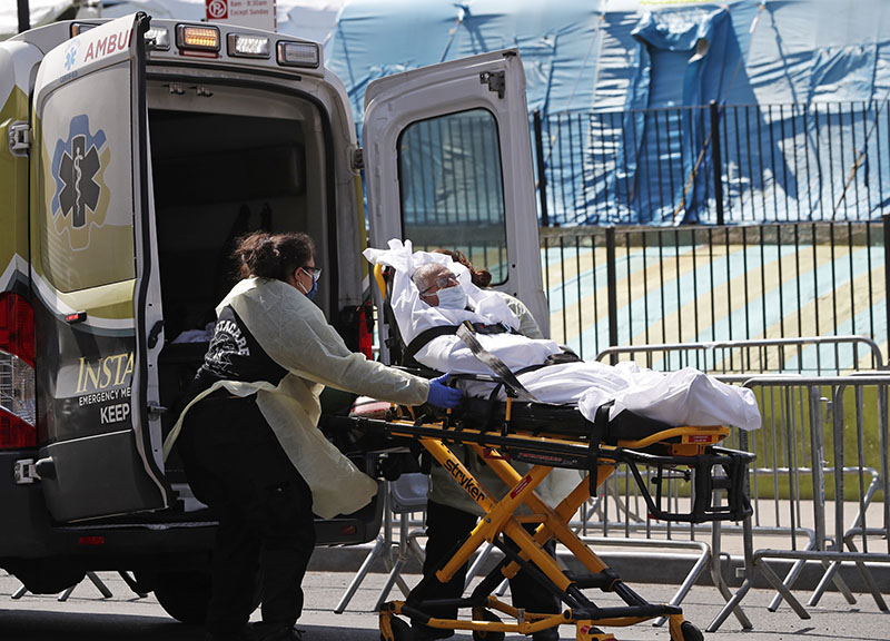 Usa, 350000 morti per Covid-19 in un gennaio che preoccupa i medici Usa, 350000 morti per Covid-19 in un gennaio che preoccupa i medici