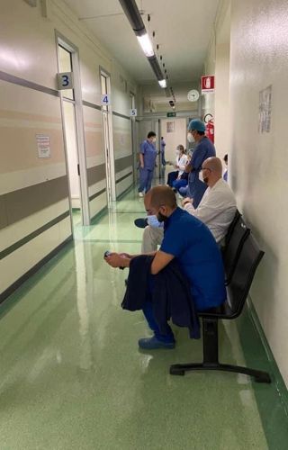 Covid, prime vaccinazioni negli ospedali milanesi. FOTO