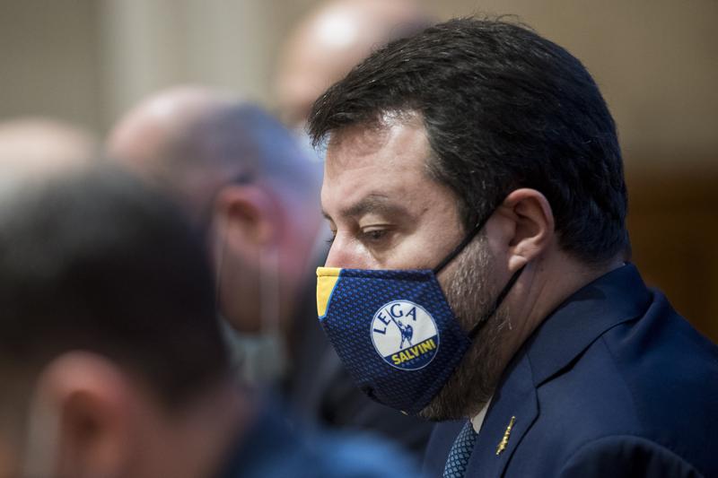 Sondaggi, Lega va giù. Sale Berlusconi. Mentre Meloni, Pd, M5S… I numeri Sondaggi, Lega va giù. Sale Berlusconi. Mentre Meloni, Pd, M5S… I numeri