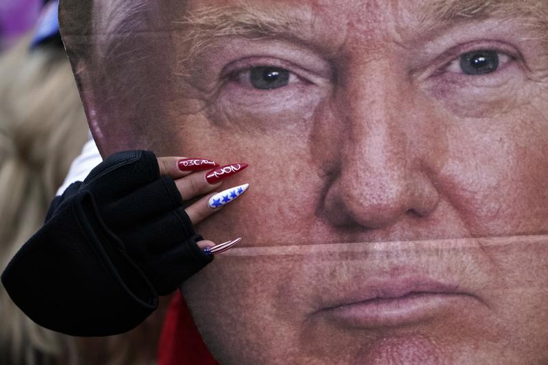 Usa sotto choc, fan di Trump marciano su Capitol Hill. TUTTE LE FOTO E I VIDEO Usa sotto choc, fan di Trump marciano su Capitol Hill. TUTTE LE FOTO E I VIDEO