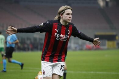 Hauge, offerta al Milan dalla Bundesliga per il Vichingo rossonero