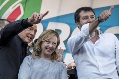 Governo, Centrodestra a pezzi. Lite Salvini-Meloni sulla crisi. E Berlusconi..