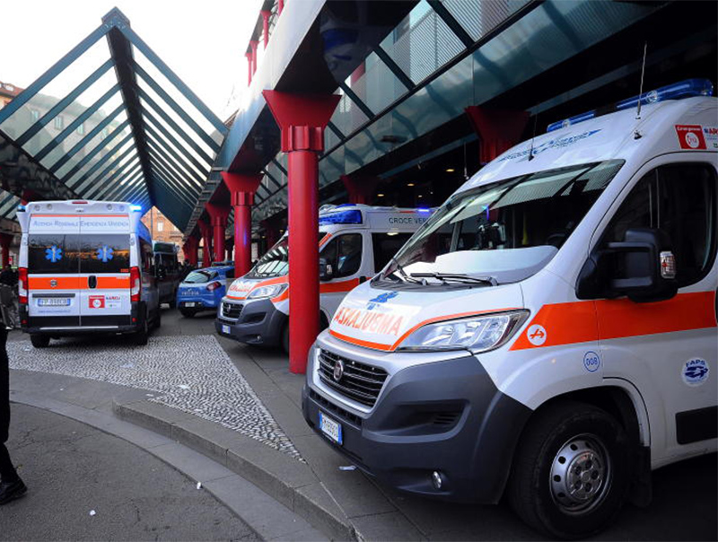 Cernusco: 14enne sfregiata per somigliare a Joker, denunciato minorenne Cernusco: 14enne sfregiata per somigliare a Joker, denunciato minorenne