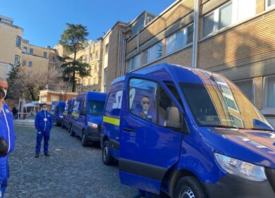 Poste Italiane, al via distribuzione prime dosi vaccino Moderna