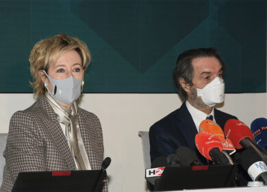 Letizia Moratti con la nuova Giunta Regionale Lombarda