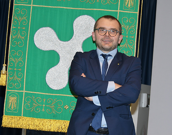 Letizia Moratti con la nuova Giunta Regionale Lombarda Letizia Moratti con la nuova Giunta Regionale Lombarda