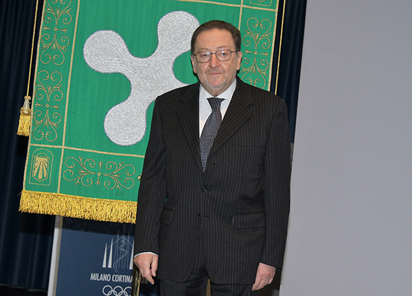 Letizia Moratti con la nuova Giunta Regionale Lombarda Letizia Moratti con la nuova Giunta Regionale Lombarda