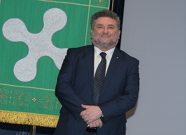 Letizia Moratti con la nuova Giunta Regionale Lombarda Letizia Moratti con la nuova Giunta Regionale Lombarda