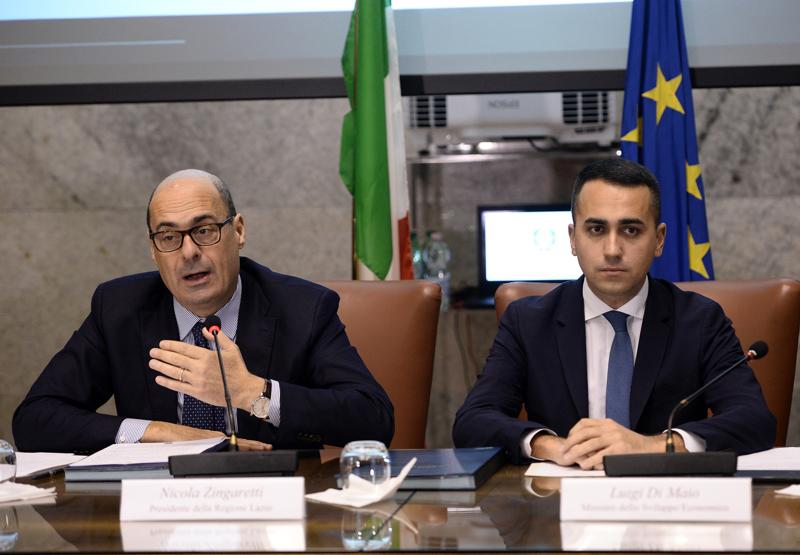 Governo, Zingaretti: “Crisi? Grave errore”. Di Maio: “Noi leali a Conte” Governo, Zingaretti: “Crisi? Grave errore”. Di Maio: “Noi leali a Conte”