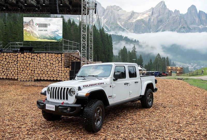 Con l’arrivo di Gladiator, Jeep torna nel mondo dei pick-up Con l’arrivo di Gladiator, Jeep torna nel mondo dei pick-up