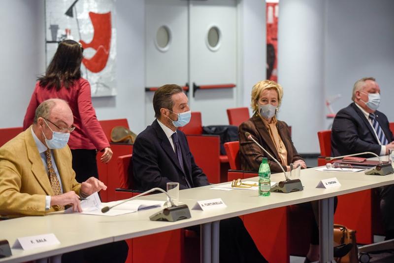 Lombardia, prima seduta nuova giunta. Fontana: “Avanti con impegno” Lombardia, prima seduta nuova giunta. Fontana: “Avanti con impegno”