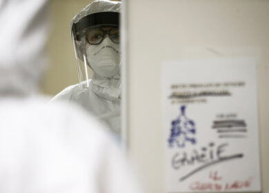 Covid, da Ue via libera a finanziamento per  plasma iperimmune