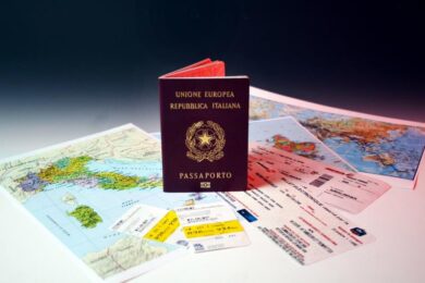 Vaccino, senza è impossibile viaggiare: passaporto italiano? No, anti-Covid