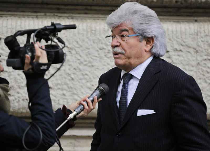 Tonino Razzi, il “voltagabbana” di 10 anni fa, in Senato per deridere i suoi eredi Tonino Razzi, il “voltagabbana” di 10 anni fa, in Senato per deridere i suoi eredi