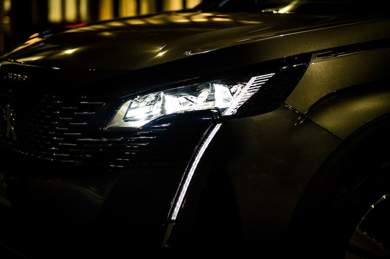 Peugeot Night Vision,alza gli standard di sicurezza nella guida notturna Peugeot Night Vision,alza gli standard di sicurezza nella guida notturna