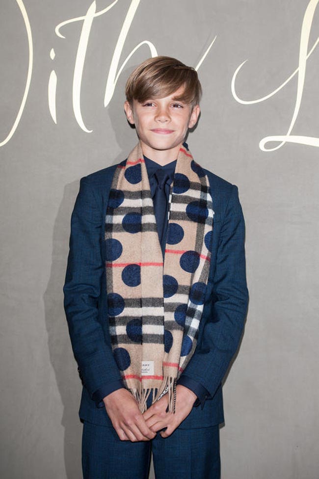 Romeo Beckham debutta in copertina. Sul nuovo numero de L’Uomo Vogue