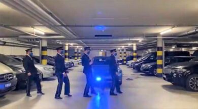 Covid, la polizia svizzera balla sulle note di “Jerusalema” per far sorridere