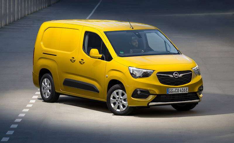 Opel presenta la versione elettrica del Van Combo-E Opel presenta la versione elettrica del Van Combo-E