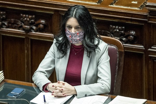 Arcuri: “Nessuna love story con Azzolina”. La ministra: “Fiction” Arcuri: “Nessuna love story con Azzolina”. La ministra: “Fiction”