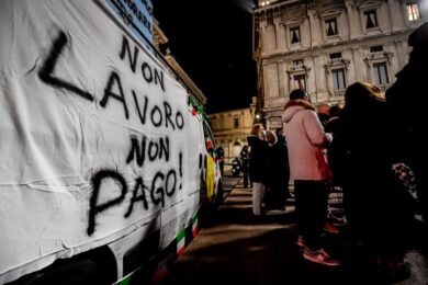Covid: ristoratori in corteo arrivati dalla Brianza a Milano