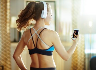 Digitale: effetto lockdown, su la spesa per app di salute e fitness (+64,2%)
