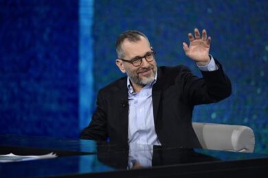 Ascolti tv, Formigli e Del Debbio in calo. Gruber ‘vede’ il 9%. Can Yaman ko