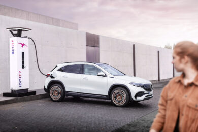 Mercedes entra nel mondo full electric con la EQA