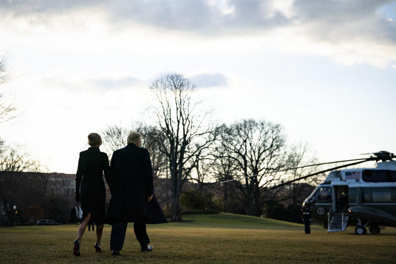 Donald Trump, oltre all’impeachment inseguito da accuse di corruzione Donald Trump, oltre all’impeachment inseguito da accuse di corruzione